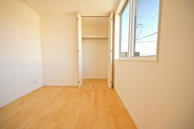 尼崎市大庄北1丁目新築一戸建ての洋室|3階洋室5.5帖