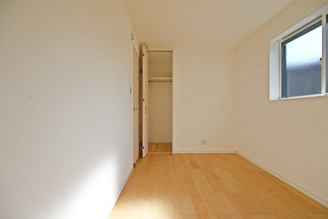 尼崎市大庄北1丁目新築一戸建ての洋室|3階洋室5帖