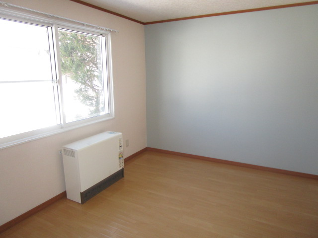 コーポ翼の洋室