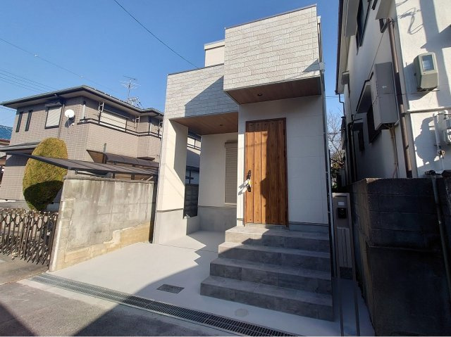 東山本新町　新築戸建の外観