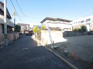 【前面道路含む現地写真】 | 東山本新町　新築戸建