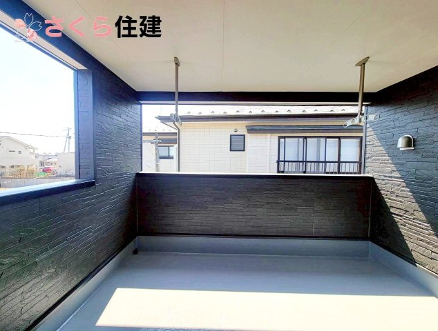 クレイドルガーデン日光市豊田　第3　1号棟のバルコニー|インナーバルコニーは突然の雨でもお洗濯の心配はありません