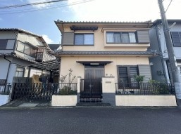 草津市岡本町　中古戸建ての外観