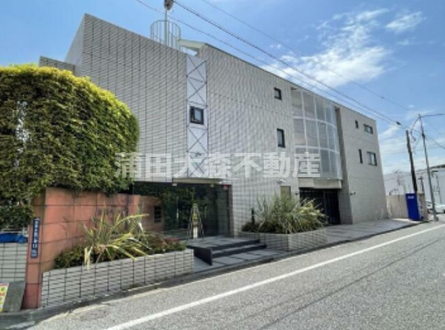 南雪谷サンハイツの外観|1992年6月築　RC鉄筋コンクリート造地上3階建て
東京都大田区南雪谷4丁目　東急池上線雪が谷大塚駅徒歩6分、御嶽山駅徒歩7分