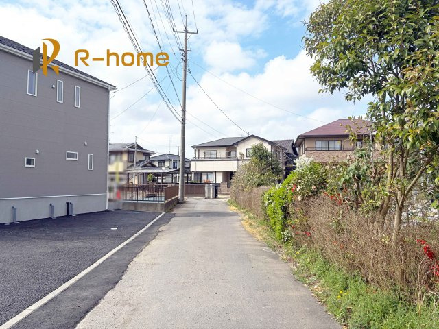 龍ケ崎市川余郷第1　新築戸建て　1号棟の前面道路含む現地写真|堂々！建物完成♪実際のお部屋をご見学可能です♪
ご見学が一番の資料！お気軽にお問い合わせ下さい♪