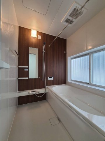 【浴室】 | 大和市福田  中古戸建   全1棟