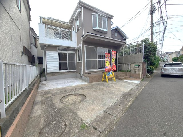 【前面道路含む現地写真】 | 大和市福田  中古戸建   全1棟
