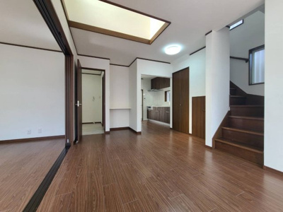 【居間・リビング】 | 大和市福田  中古戸建   全1棟