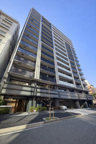 プレサンスロジェ金山駅前の外観|街並みに調和する外観