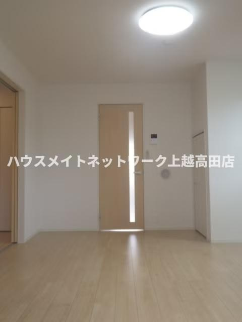 プレジールの居間・リビング|洋室9.6帖