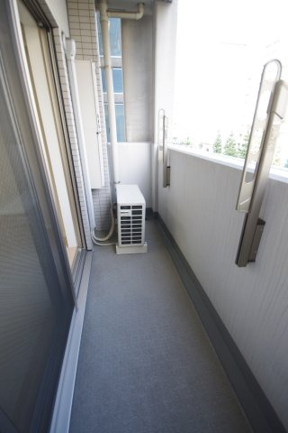 【バルコニー】