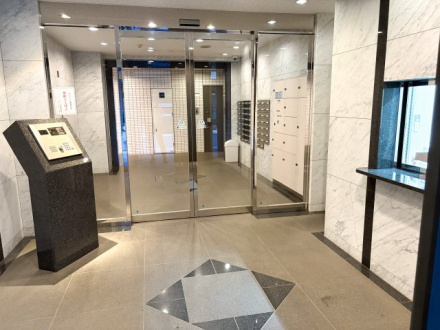 サンパレス田端壱番館のエントランス