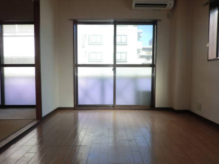 ハイツストーンリークの居間・リビング|ﾘﾋﾞﾝｸﾞ