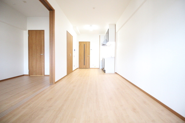 パルデンス・エコノ10【10.000円キャッシュバック対象物件】の居間・リビング