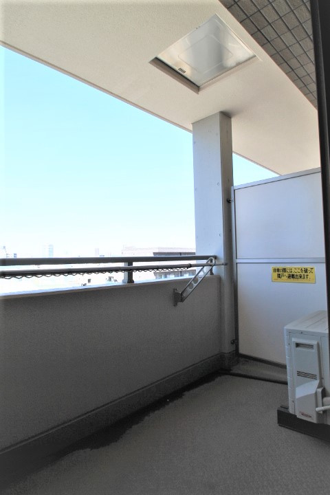 【バルコニー】