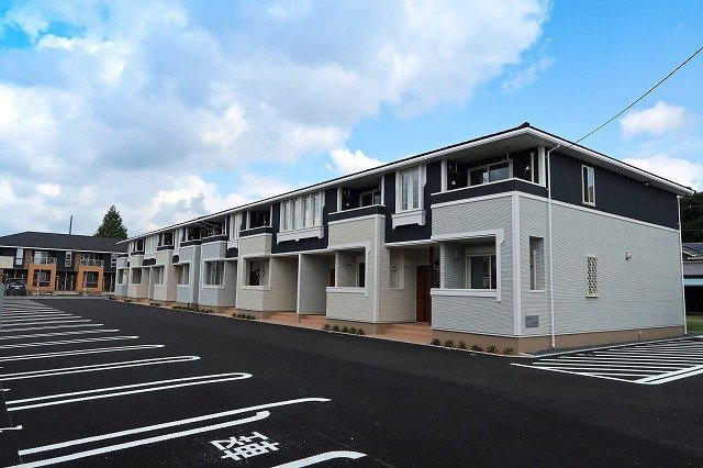 エムズ　サニーガーデンⅩⅥ