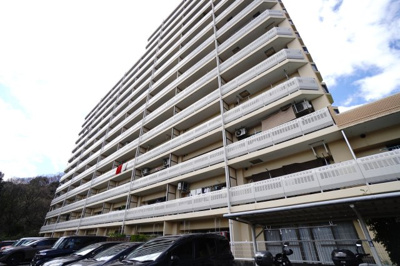 【外観】 | 【上質リノベ】ペルル中山南参番館 | 現地（2026年3月26日11：30頃）撮影