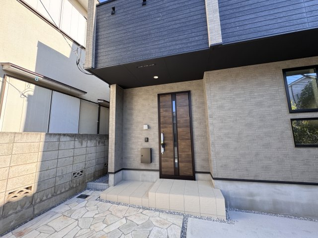 柏市増尾８丁目新築戸建のエントランス|エントランス・玄関ポーチ