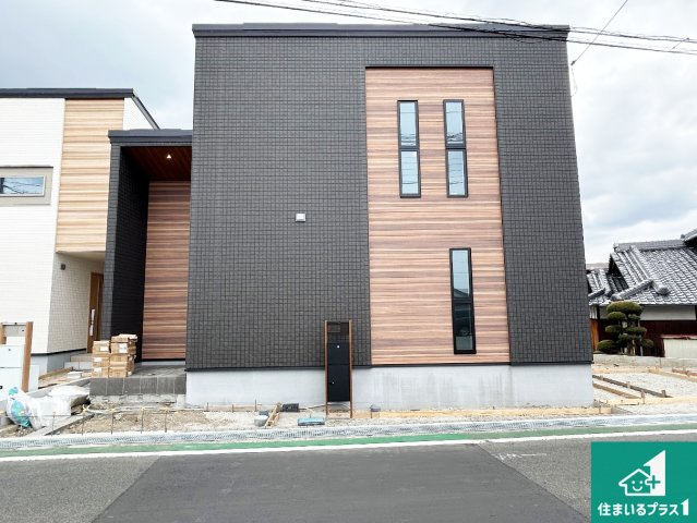 泉南郡熊取町大宮　新築一戸建ての外観|お客様に長く安心して住んでいだだける事にこだわった家づくり！住んでからのアフターサービスにもしっかりと取り組んでいます！
