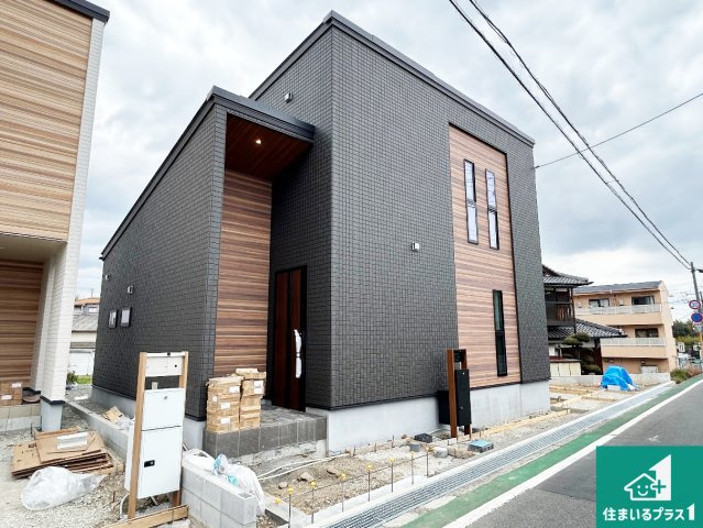 泉南郡熊取町大宮　新築一戸建ての駐車場|駐車スペース！散水栓があるので、こまめに愛車を洗えます！