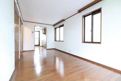 【居間・リビング】 | 高石市綾園2丁目貸家