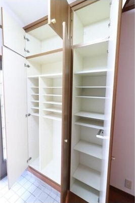 【収納】 | 高石市綾園2丁目貸家