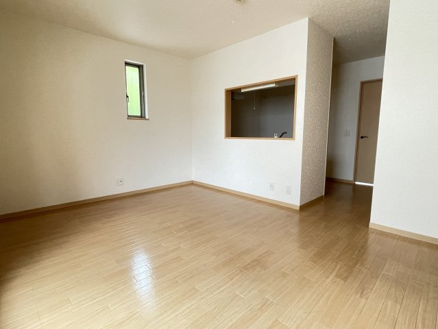 ヒルズ篠山の居間・リビング