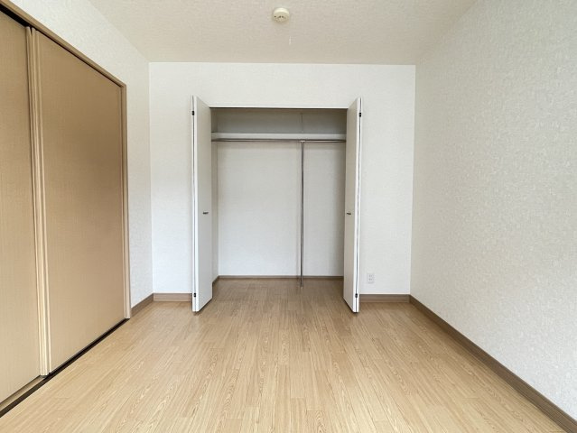 ヒルズ篠山の洋室