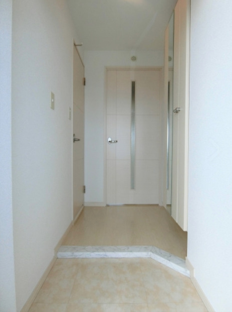 ベスタ櫛原【キャッシュバック対象物件】の玄関|きれいな玄関です