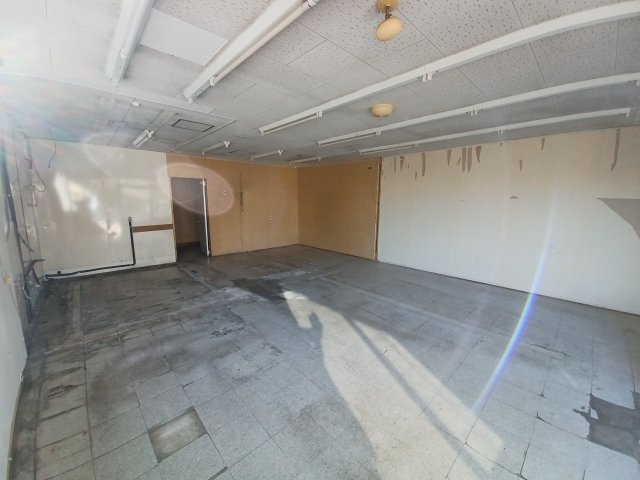 関根店舗1F南側の内装