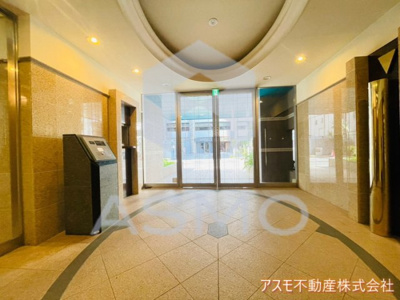 【エントランス】 | ソルレヴェンテ梅田