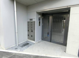 【エントランス】
