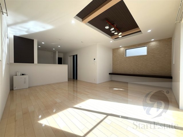 【居間・リビング】 | さいたま市西区西大宮４丁目