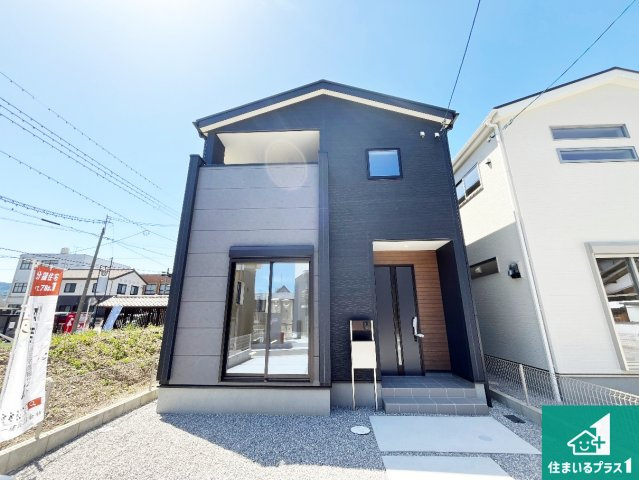★甲賀市水口町八坂　新築一戸建ての外観|周辺は落ち着いた街並みの住宅地！子育てがしやすい住環境です！気になることがありましたら、お気軽にお問い合わせください！

