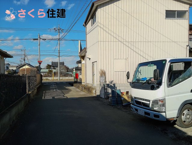 クレイドルガーデン宇都宮市宝木本町　第7　1号棟の前面道路含む現地写真|駐車場は並列で2台駐車が可能です◎