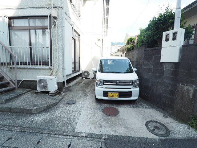 シティハイム中田Aの駐車場