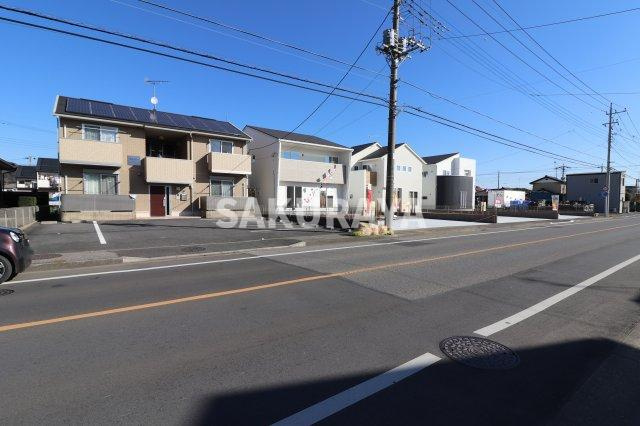 ヘリオスの周辺