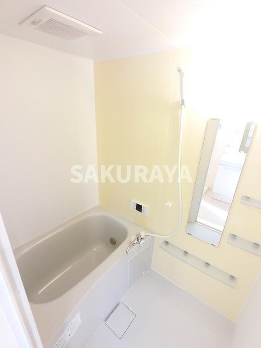 ヘリオスの浴室