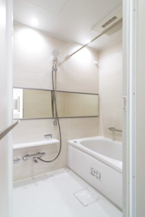 モア・クレスト上池袋の浴室