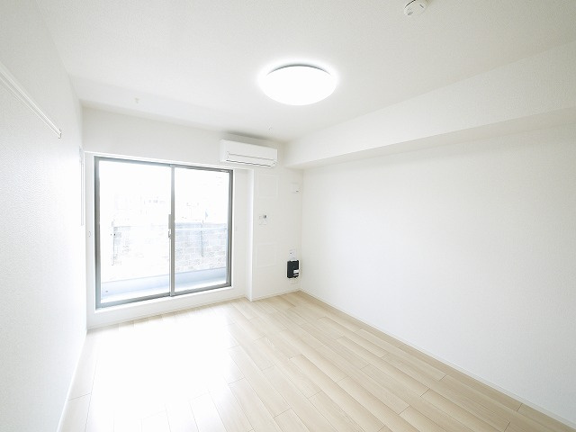 Ｋ－３．四条大路の居間・リビング|こちらの居間で趣味の時間をお楽しみください