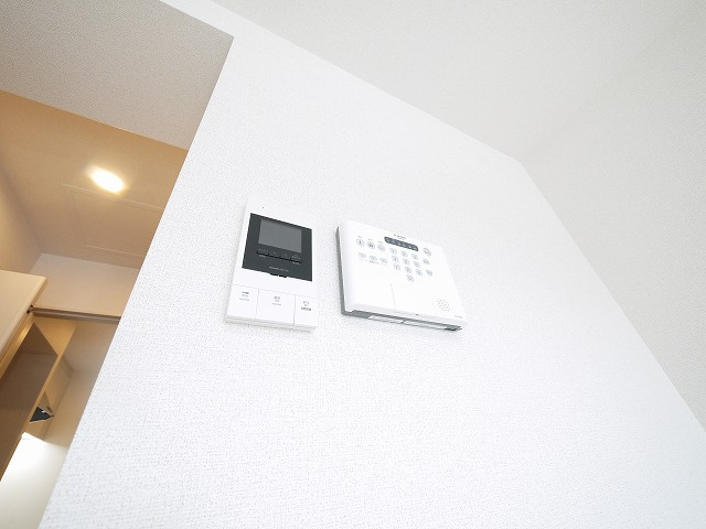 Ｋ－３．四条大路のセキュリティ|モニター付きインターホンです