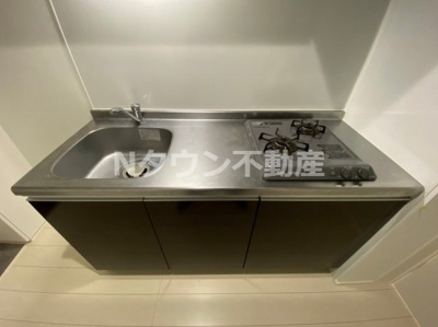 【キッチン】 | ティーエーヤダヒガシ | コンパクトなキッチンで掃除もラクラク