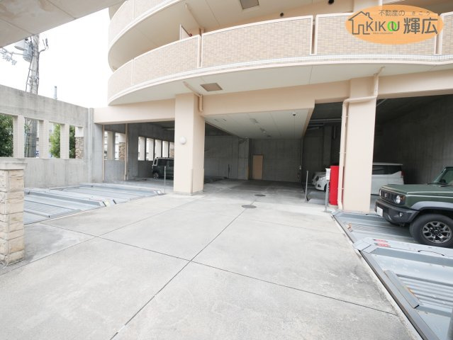 【駐車場】 | サクラメント北条口　3階