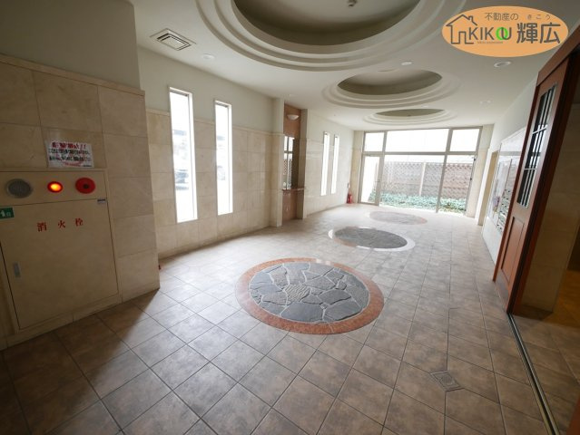 【エントランス】 | サクラメント北条口　3階