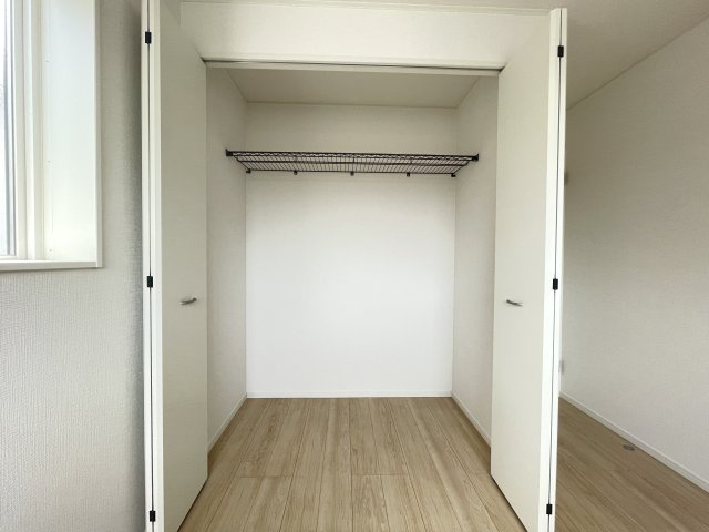 クレイドルガーデン八戸市長者第６　2号棟の収納