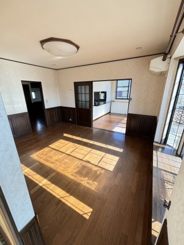 【商談中】勿来町窪田　広々6DKの洋室