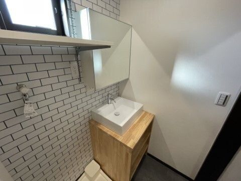 レジデンス東千葉の独立洗面台