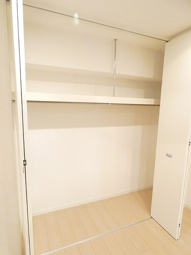 ベルファース市ヶ谷の収納|クロゼット　※2022年11月撮影