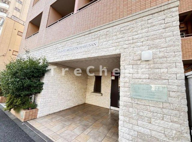 サンテミリオン白山のエントランス