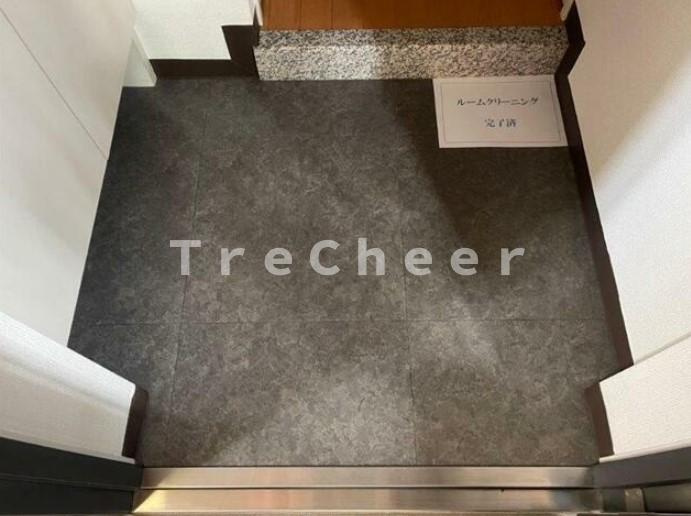 サンテミリオン白山の玄関